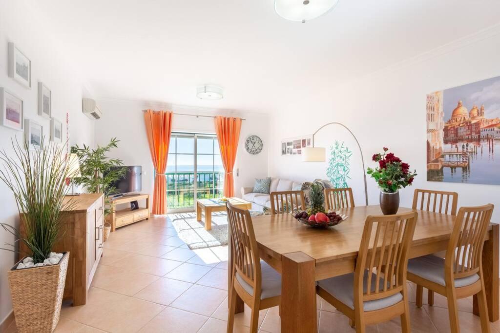 Lovely 2 Bedroom Apartment Including Pool, Stunning Ocean Views & Beach Closeby Luz Dış mekan fotoğraf