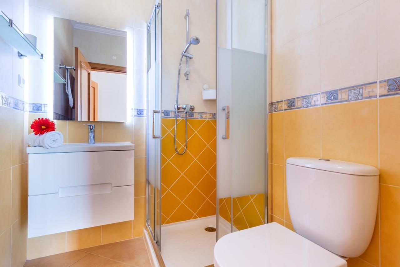 Lovely 2 Bedroom Apartment Including Pool, Stunning Ocean Views & Beach Closeby Luz Dış mekan fotoğraf