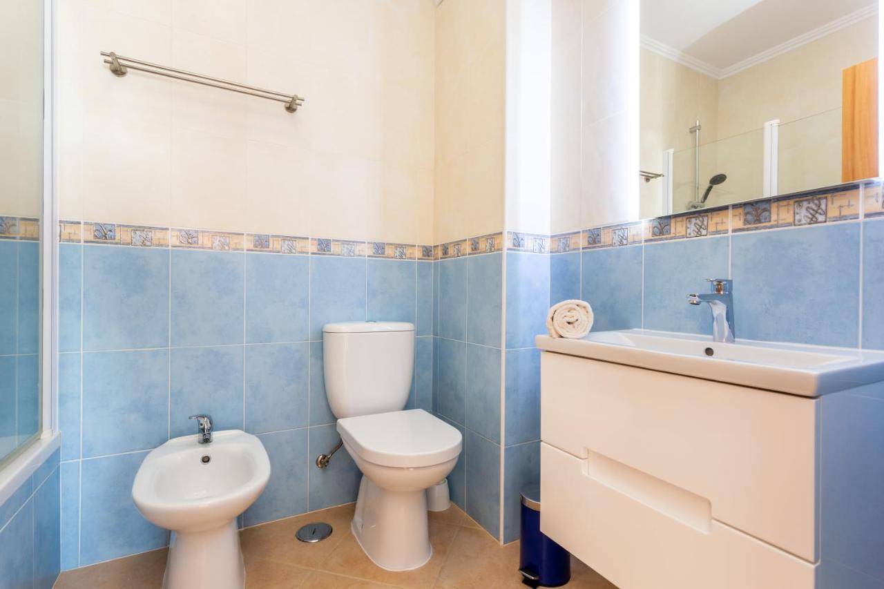 Lovely 2 Bedroom Apartment Including Pool, Stunning Ocean Views & Beach Closeby Luz Dış mekan fotoğraf